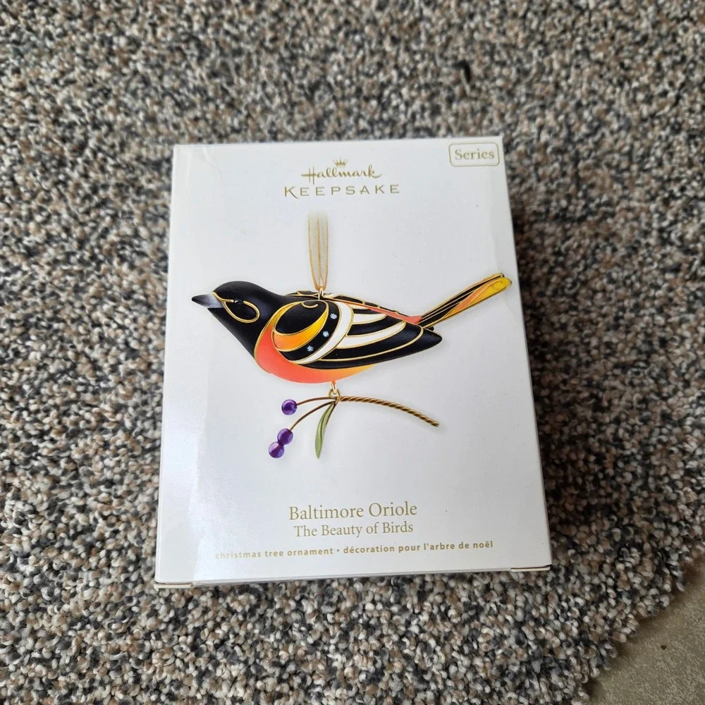Hallmark Keepsake 2011 Baltimore Oriole Beauty of Birds Ornament 7th in Series